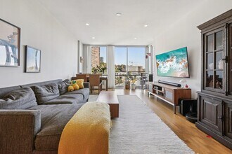 915 Hudson Park in Edgewater, NJ - Building Photo - Building Photo