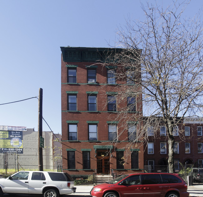 The Fort Greene House in Brooklyn, NY - Foto de edificio - Building Photo