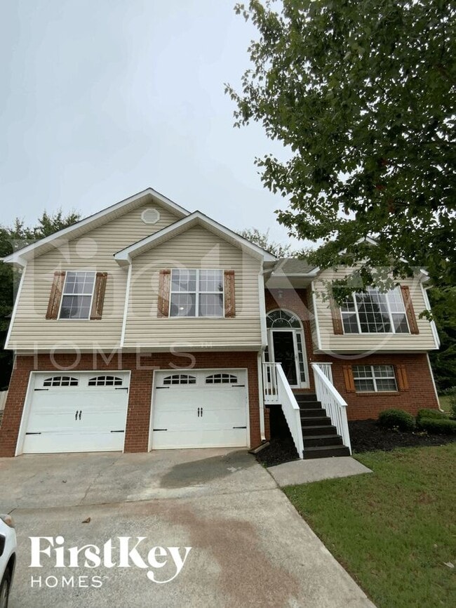 property at 10 Piedmont Ln