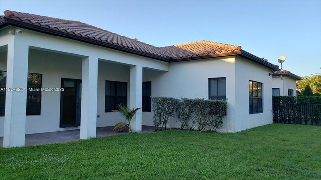 8280 NW 28th St in Pembroke Pines, FL - Building Photo - Building Photo