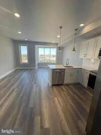 2208 Ridge Ave photo'