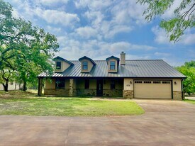 2924 Candace Cir in Horseshoe Bay, TX - Building Photo