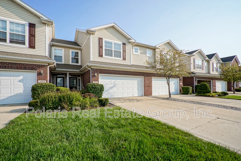 4084 Weston Pointe Dr in Zionsville, IN - Building Photo