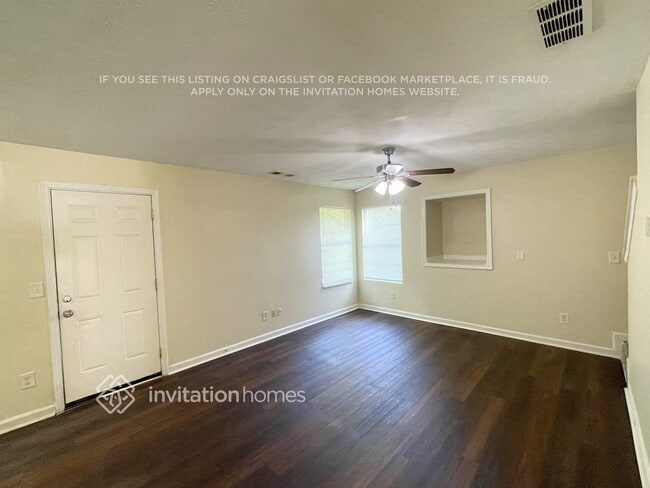 215 Bramble Bush Trail in Covington, GA - Foto de edificio - Building Photo