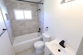 1859 Delia Ave in Akron, OH - Building Photo - Building Photo