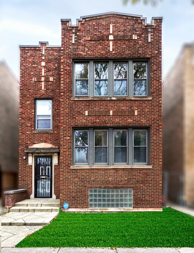 6923 S Merrill Ave, Unit 2 in Chicago, IL - Building Photo - Building Photo