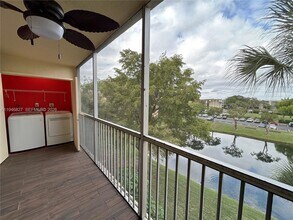 3121 NW 47th Terrace in Lauderdale Lakes, FL - Building Photo - Building Photo