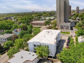 925 30th Ave S in Minneapolis, MN - Building Photo - Building Photo