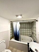 8 Sewall St, Unit 1 in Boston, MA - Foto de edificio - Building Photo