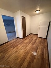 249 Folsom St NW in Warren, OH - Building Photo - Building Photo