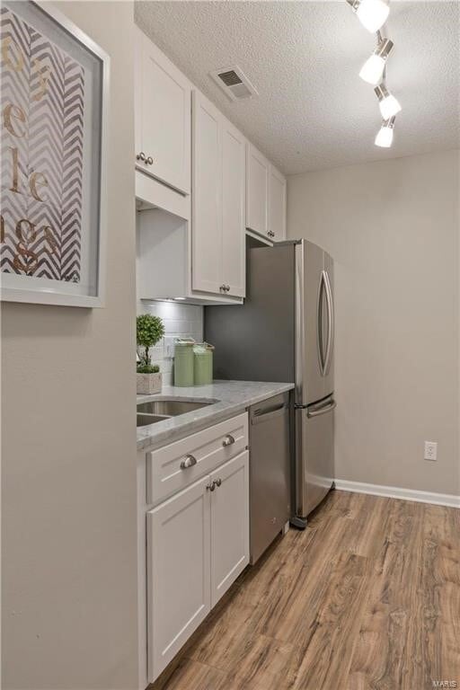 1431 Thrush Plz, Unit 1 in St. Louis, MO - Building Photo - Building Photo