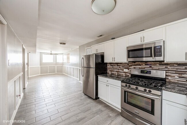 1422 S Avers Ave in Chicago, IL - Building Photo - Building Photo