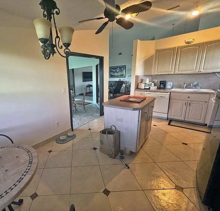 5906 Parkwalk Cir W in Boynton Beach, FL - Building Photo