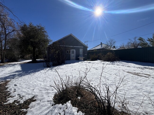 204 W 9th St in Walsenburg, CO - Building Photo - Building Photo