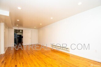 1956 20th Ave in San Francisco, CA - Building Photo - Building Photo