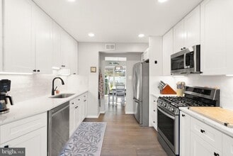 7393 Colton Ln in Manassas, VA - Building Photo - Building Photo