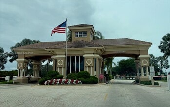 6744 SW 195th Ave in Fort Lauderdale, FL - Building Photo - Building Photo