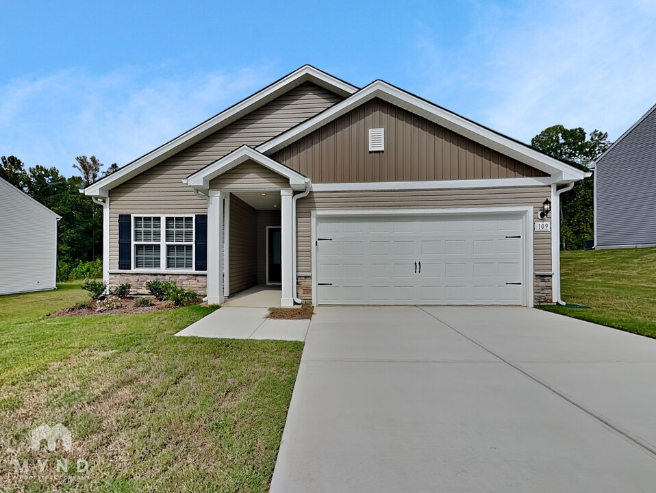 109 Taverners Ln in Angier, NC - Building Photo