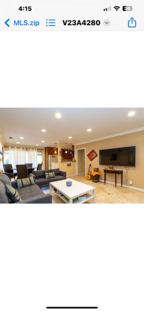 7766 N Glenoaks Blvd in Burbank, CA - Building Photo