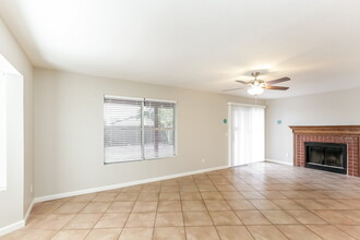 4755 W Wahalla Ln in Glendale, AZ - Building Photo - Building Photo