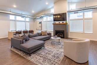 Sawyer Pointe in Harrisburg, SD - Foto de edificio - Interior Photo