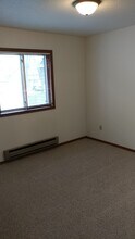 721 Division St, Unit 4 in La crosse, WI - Building Photo - Building Photo