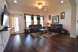 120 Brisa Bend Way in Round Rock, TX - Building Photo - Building Photo