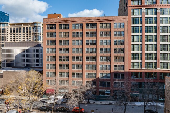 The Moser Building in Chicago, IL - Building Photo - Building Photo