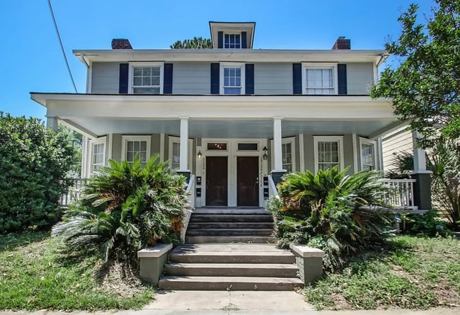 property at 315 E 38th St