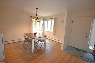 10 Talcott Ridge Rd in Farmington, CT - Building Photo - Building Photo