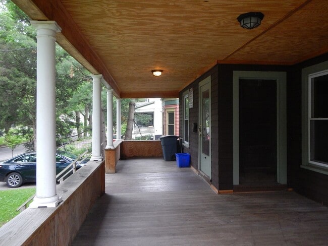113 Concord Pl in Syracuse, NY - Building Photo - Building Photo