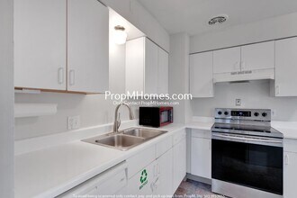 4130 N Willis Blvd in Portland, OR - Building Photo - Building Photo