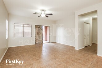 14912 N 153rd Ave in Surprise, AZ - Foto de edificio - Building Photo