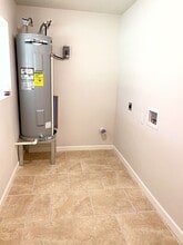 725 Yount St in Beaumont, TX - Building Photo - Building Photo