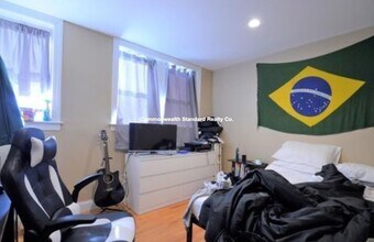 56 Egmont St in Brookline, MA - Building Photo - Building Photo