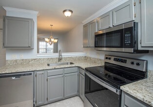 8 Cheltenham Dr in Clayton, NC - Building Photo - Building Photo
