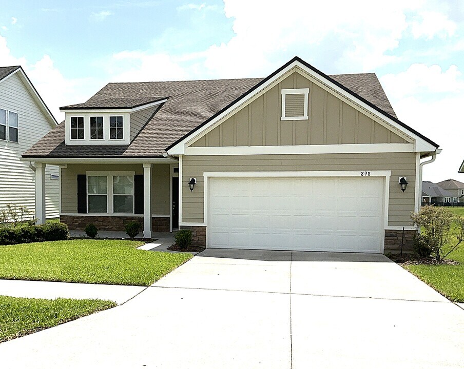 898 Sunny Stroll Dr in Middleburg, FL - Building Photo