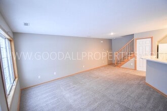 7425 Wistful Vista Dr in West Des Moines, IA - Building Photo - Building Photo