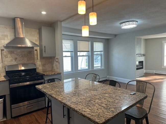 44 Holyoke St in Quincy, MA - Building Photo - Building Photo