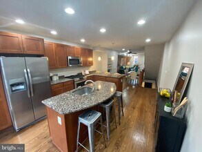 1832 Light St in Baltimore, MD - Building Photo - Building Photo