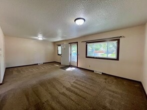 614 E Ohio St in Rapid City, SD - Building Photo - Building Photo