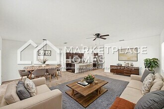 1305 Anchor Bend Dr in Ruskin, FL - Building Photo - Building Photo