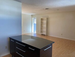 401 Arnold St in Las Vegas, NV - Building Photo - Building Photo