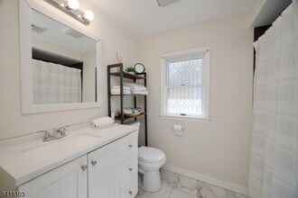 108 N Gaston Ave in Somerville, NJ - Building Photo - Building Photo