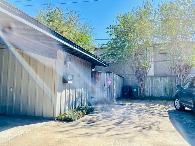 4733 Merwin St in Houston, TX - Building Photo - Building Photo