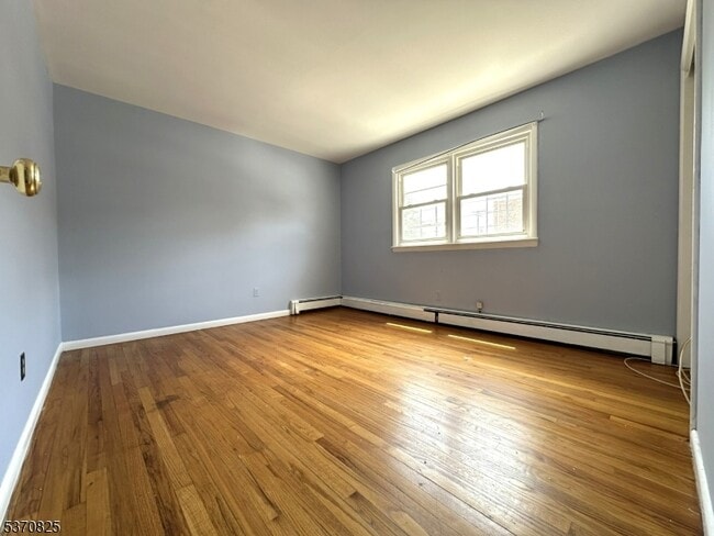 property at 87 N Beverwyck Rd