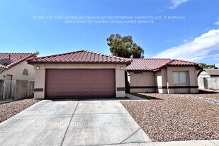 639 Stonehurst Dr in North Las Vegas, NV - Building Photo