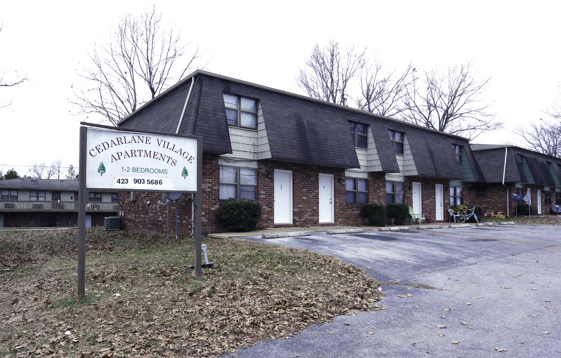 Cedarlane Village Apartments in Fort Oglethorpe, GA - Building Photo