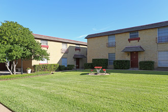 CarMel in Waco, TX - Foto de edificio - Building Photo