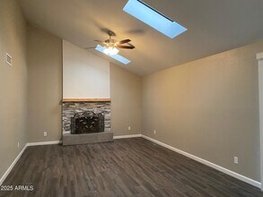 3431 W Helena Dr in Phoenix, AZ - Building Photo - Building Photo